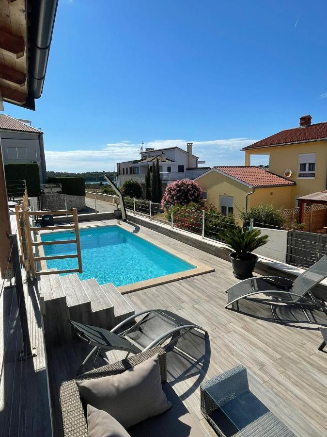 Apartman Luxury 2-bedroom Near The With Private Pool -exclusive Use
